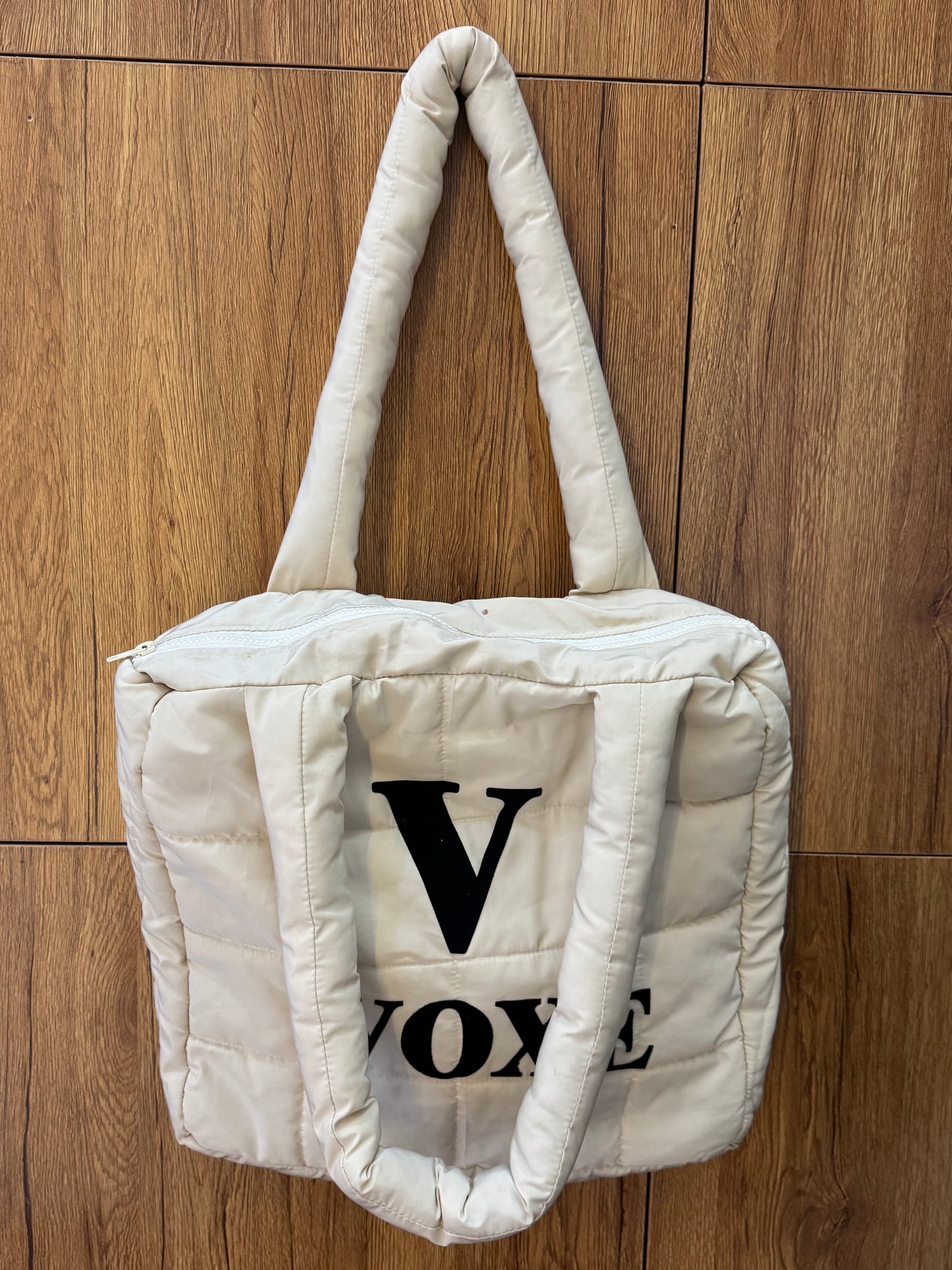 VOXÉ PUFFER HAND BAG